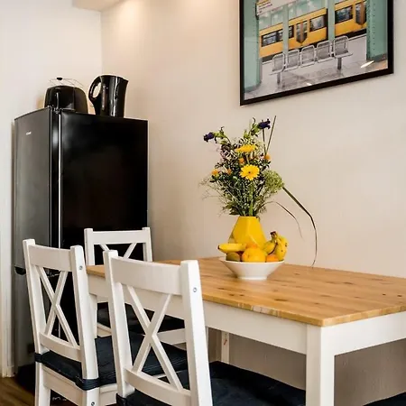 Industrial Loft In Mitte Apartment *