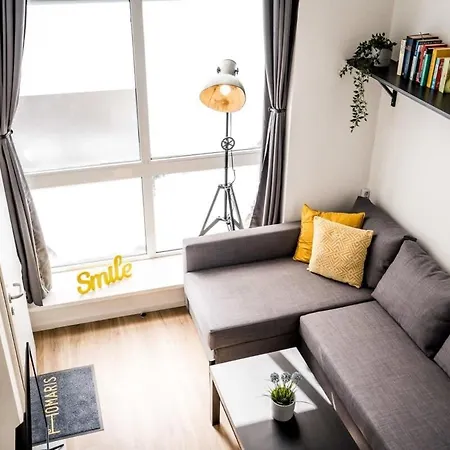 Industrial Loft In Mitte 아파트 *